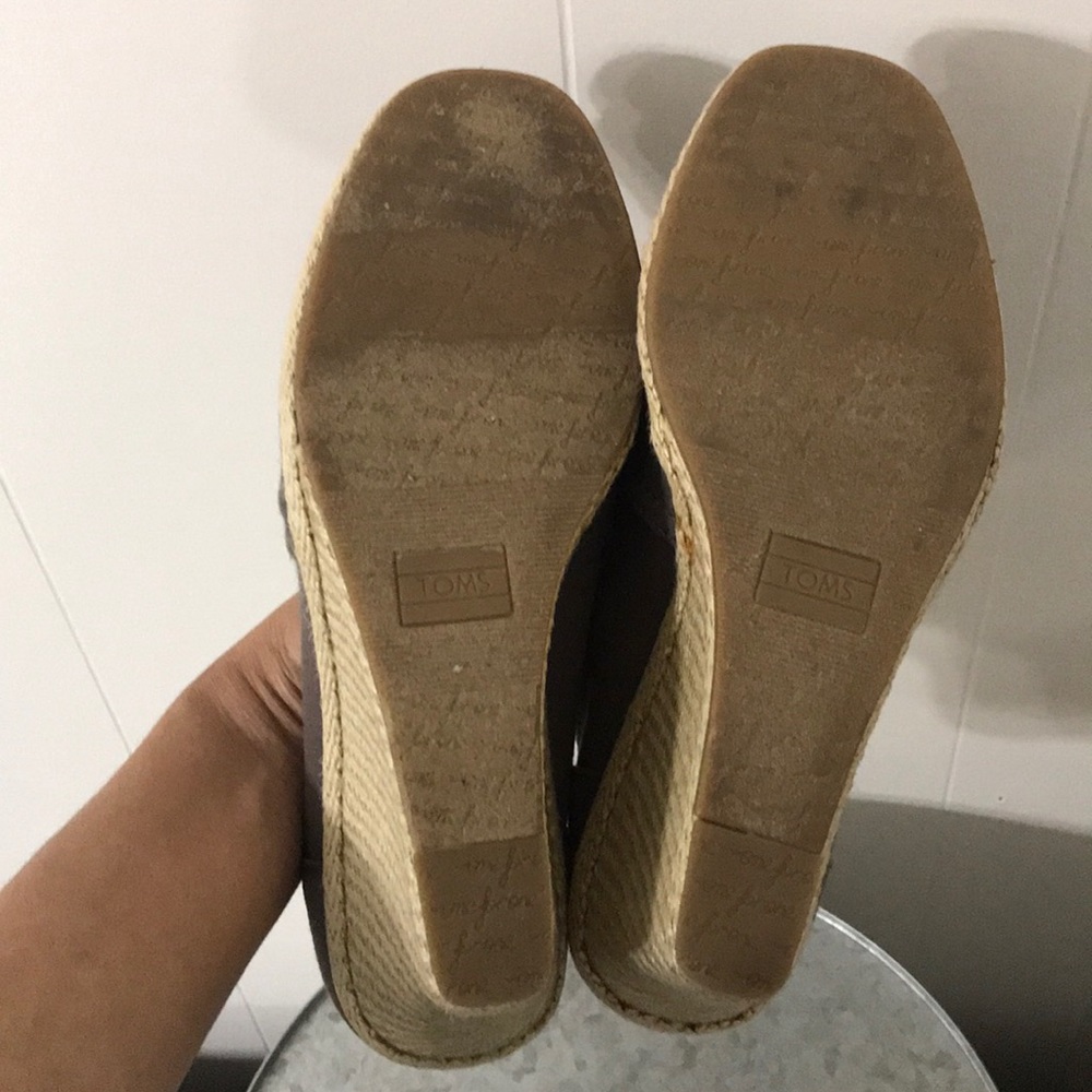 TOMS Open Toe Wedges - Picture 7 of 7